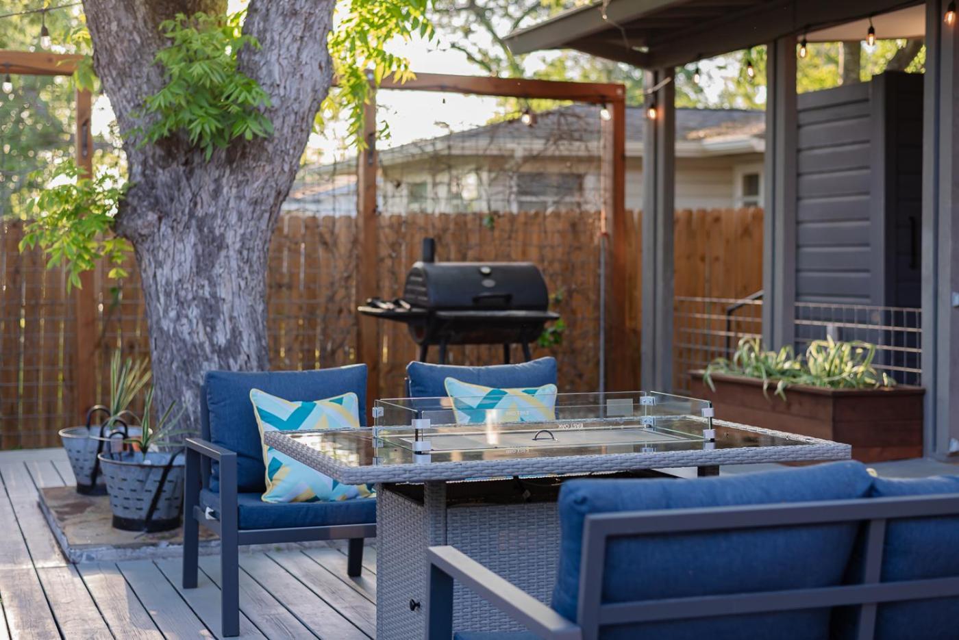 Serene Pool & Firepit In Stunning Home By Airport San Antonio Exterior foto