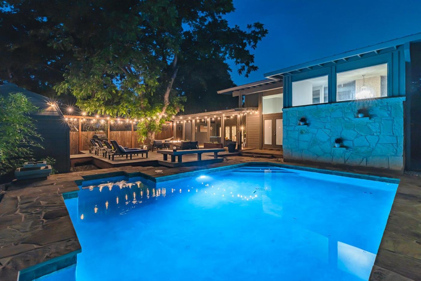 Serene Pool & Firepit In Stunning Home By Airport San Antonio Exterior foto